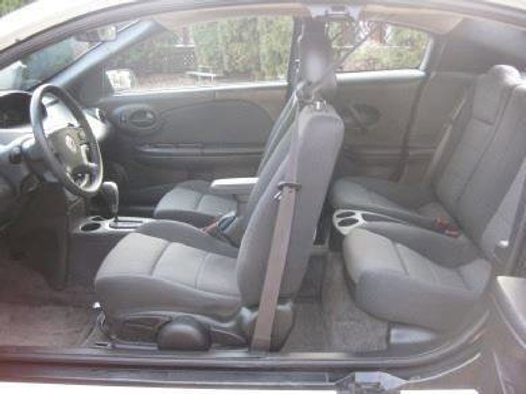2005 Saturn ION Coupe Level 2