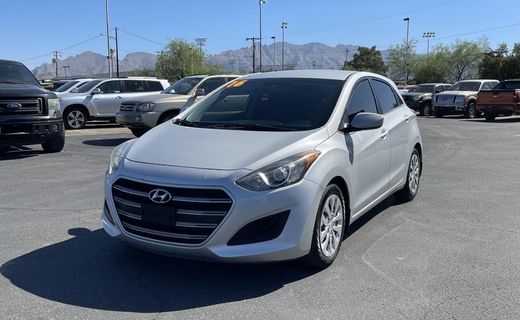 2016 Hyundai Elantra Standard