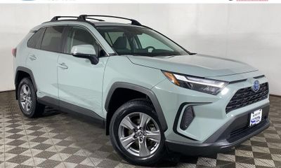 2023 Toyota RAV4 XLE