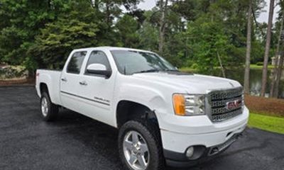 2013 GMC Sierra Denali