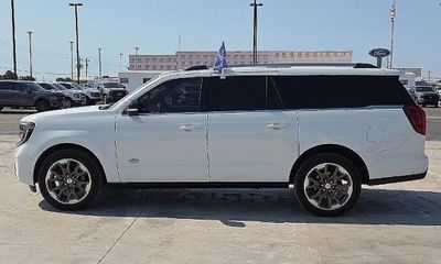 2025 Ford Expedition MAX King Ranch