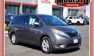 2017 Toyota Sienna LE Mobility