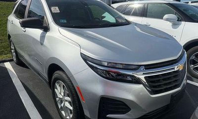 2022 Chevrolet Equinox LS 1FL