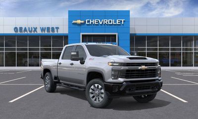2026 Chevrolet Silverado HD Custom