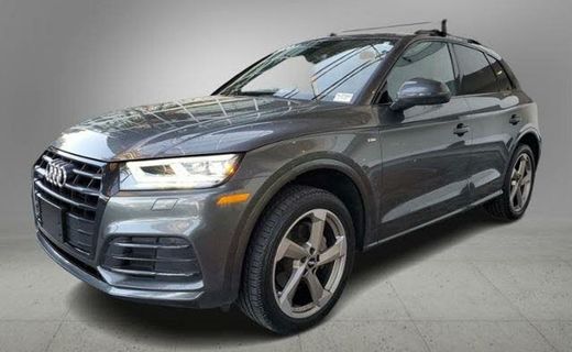2020 Audi Q5 20T Titanium Premium
