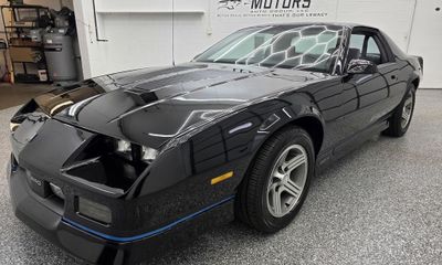 1988 Chevrolet Camaro Sport