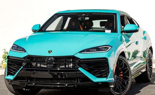 2025 Lamborghini Urus SE