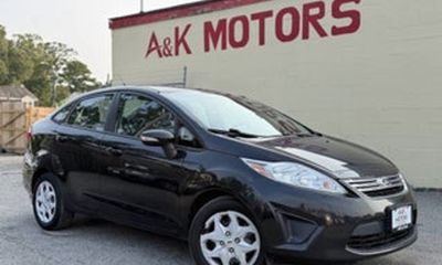 2013 Ford Fiesta SE