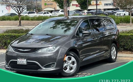 2018 Chrysler Pacifica Touring Plus