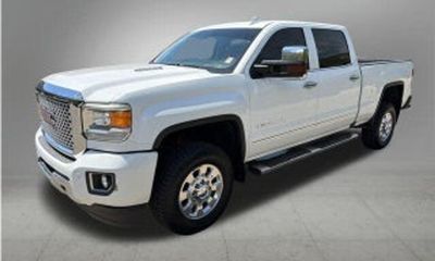 2015 GMC Sierra Denali