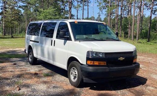 2022 Chevrolet Express LS EXT