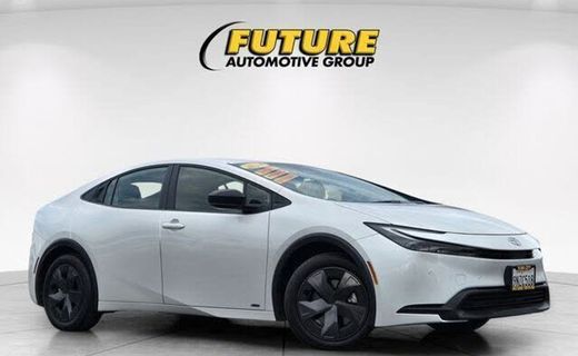2024 Toyota Prius XLE