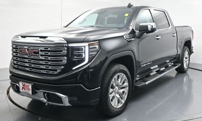 2025 GMC Sierra Denali