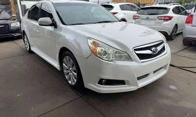 2012 Subaru Legacy Limited M R