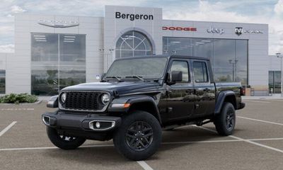 2026 Jeep Gladiator Sport