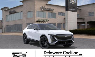 2026 Cadillac Lyriq Signature Sport