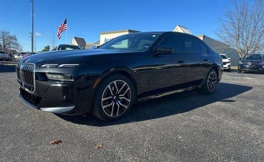 2024 BMW 740I