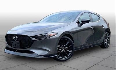 2025 Mazda MAZDA3 Premium Plus Package