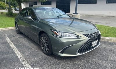 2025 Lexus ES 350 Premium