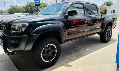 2006 Toyota Tacoma DLX