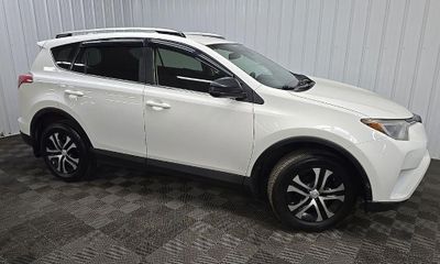 2017 Toyota RAV4 LE