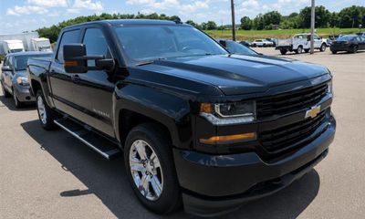 2018 Chevrolet Silverado Custom