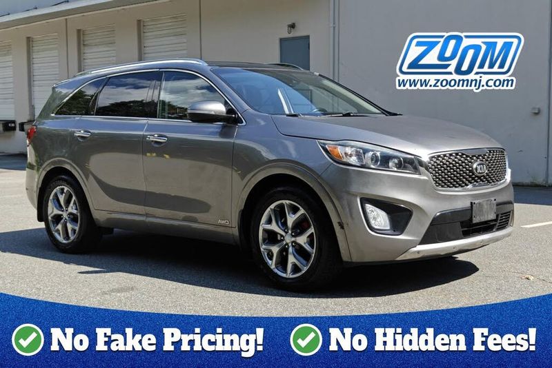 2017 Kia Sorento — a typically priced live listing