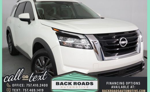 2022 Nissan Pathfinder SV