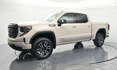 2026 GMC Sierra SLT