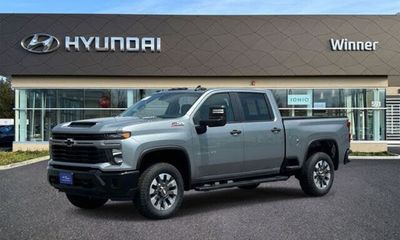 2024 Chevrolet Silverado HD Custom