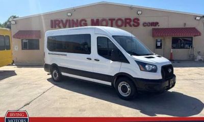 2022 Ford Transit XLT