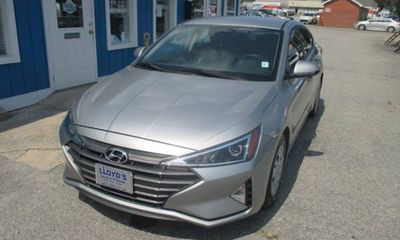 2020 Hyundai Elantra SE