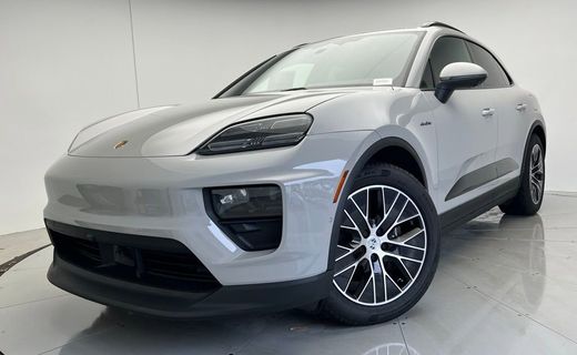 2026 Porsche Macan 4