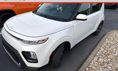 2022 Kia Soul EX
