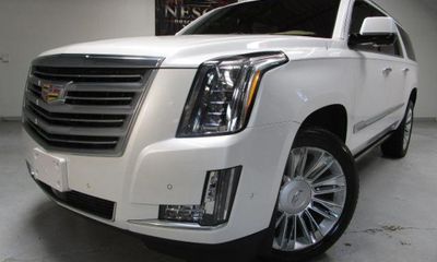 2018 Cadillac Escalade ESV Platinum