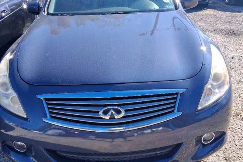 2012 Infiniti G37 — a typically priced live listing