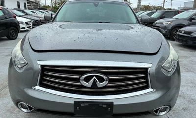 2014 Infiniti QX70 Standard