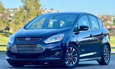 2017 Ford C-MAX Titanium Phev