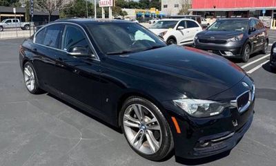 2017 BMW 330E Iperformance