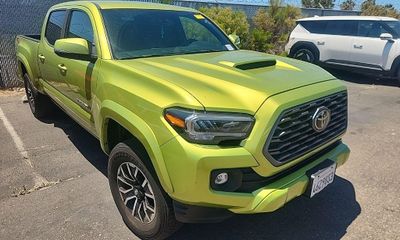 2023 Toyota Tacoma SR5
