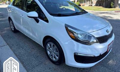 2017 Kia RIO LX