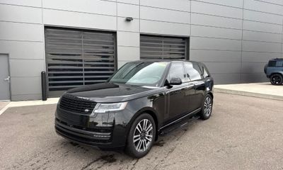 2024 Land Rover Range SE
