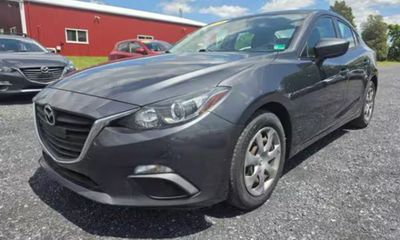 2015 Mazda MAZDA3 Sport GX