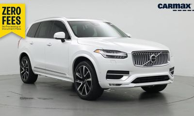 2023 Volvo XC90 Plus Bright