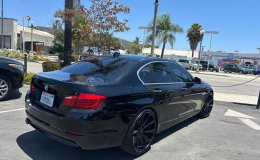 2011 BMW 528I I