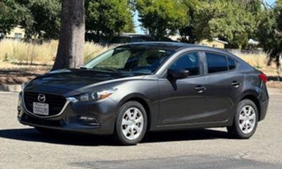 2017 Mazda MAZDA3 Sport