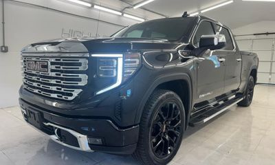 2023 GMC Sierra Denali