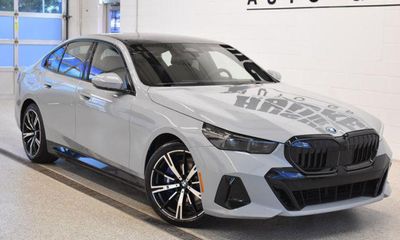 2027 BMW 550E xDrive