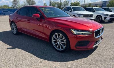 2019 Volvo S60 Momentum