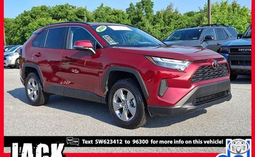 2025 Toyota RAV4 XLE